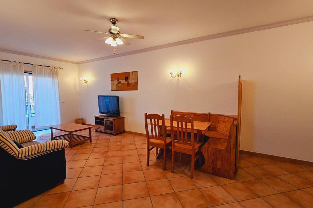Holiday Apartment T2 Private Residence タヴィラ エクステリア 写真