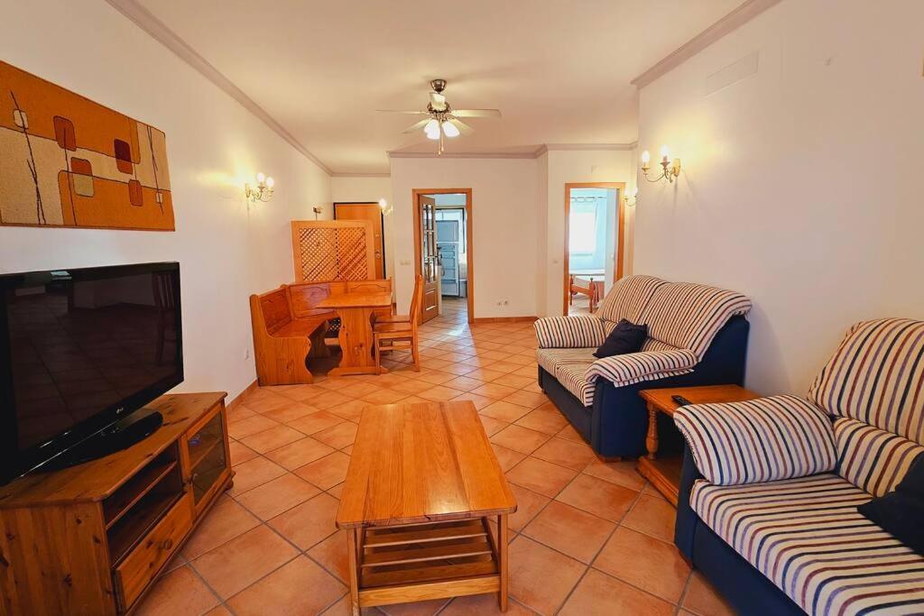 Holiday Apartment T2 Private Residence タヴィラ エクステリア 写真